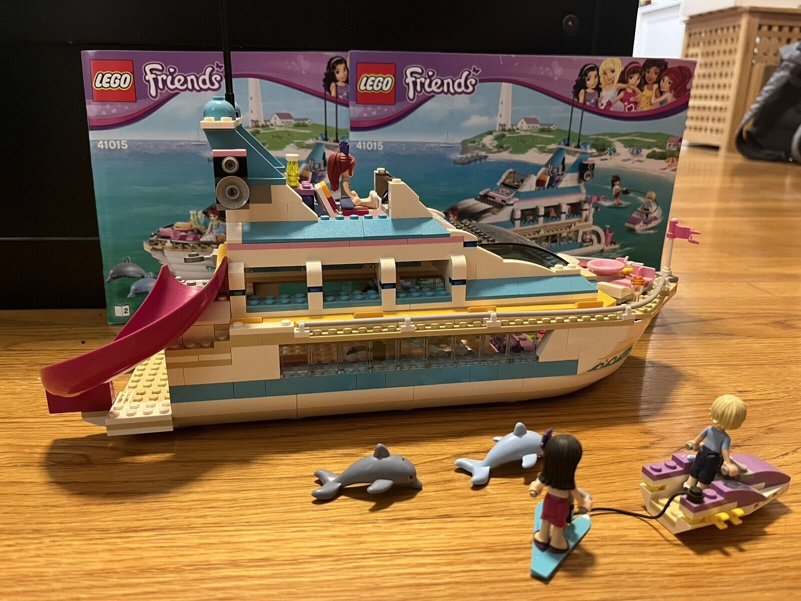 LEGO Friends 41015 Dolphin Cruiser - 100% Complete w/ Figures, Manuals, No Box