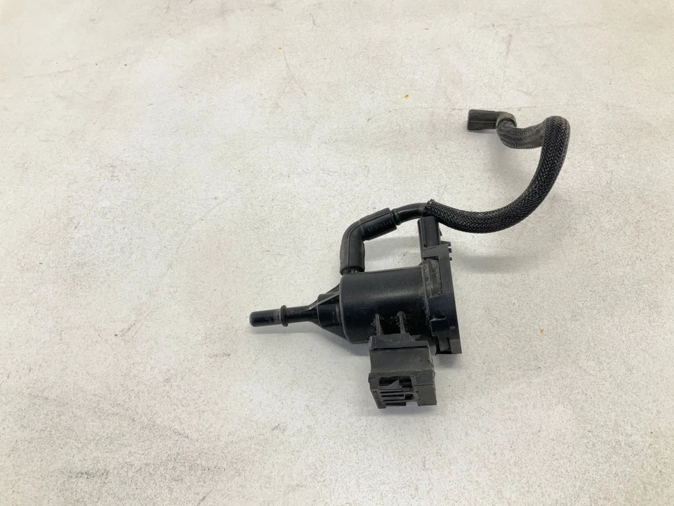 Válvula de control del sistema de combustible 13-16 MERCEDES-BENZ CLASE GL GL550 Foto 2 de 4