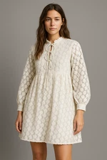 Zara Textured Weave Mini Dress Womens Small White Floral Embroidered Cottagecore