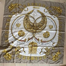 HERMES LES CAVALIERS D'OR Carre 90 Silk Scarf Multicolor No Box Used