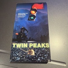 Vintage Twin Peaks Pilot Episode VHS 1991 Dav...