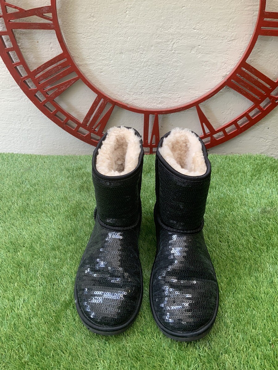 Ugg Sequin Black Sheepskin Ladies Boots Size UK (RW144)