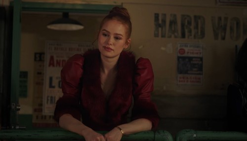 RIVERDALE Abigails Costume S06E08 with Extras worn by M Petsch COA (6358-3938) - Bild 8 von 10