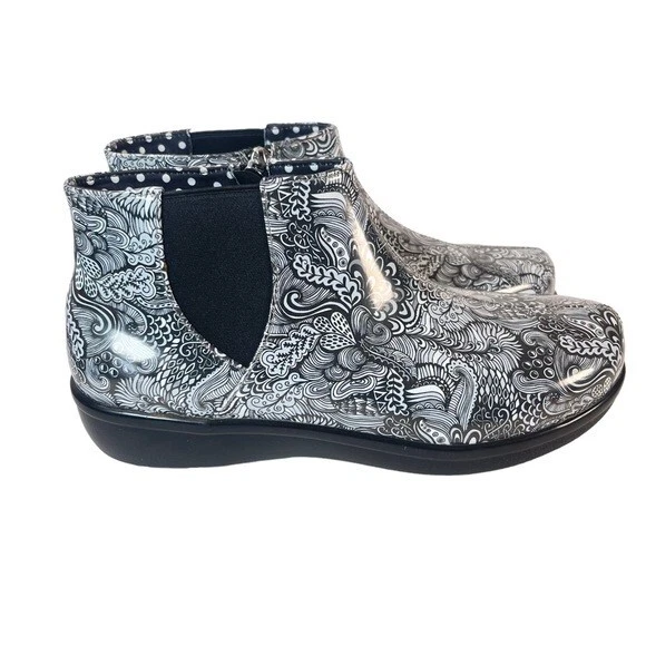 Alegria Climatease Boot Wack a Doodle Grey Low Round Toe Short