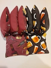 8 Cornhole Bag Set Corn Hole Wine Bottles and Beer Glasses W/B