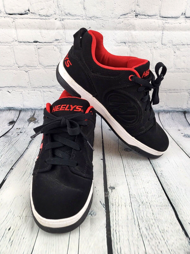 Heelys Voyager HE100712 Skate Shoes Teen boys/Men US Size 7 Black Red w/ Wheels
