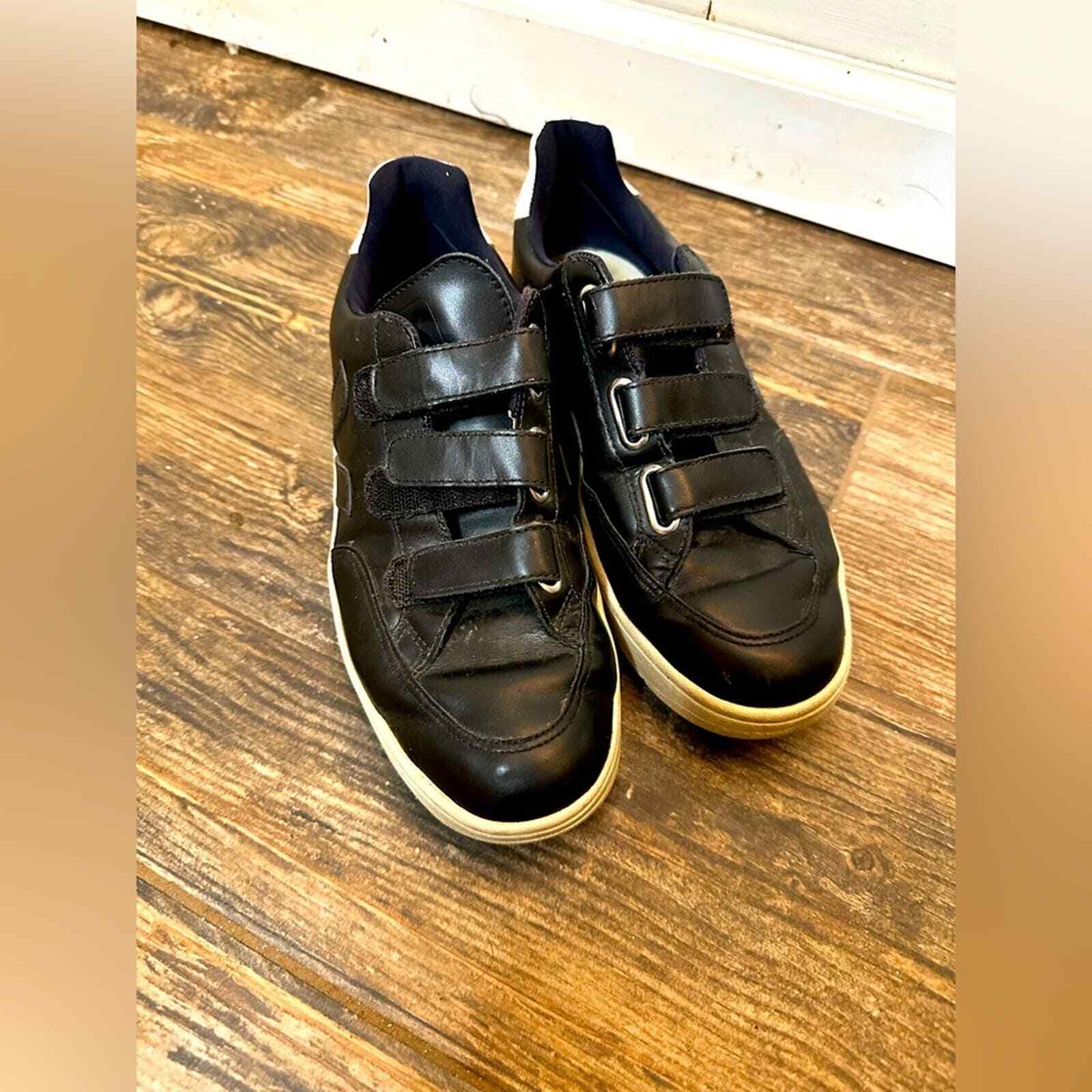 VEJA Esplar 3-Lock Black Logo Sneaker