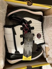 Khombu EVA Kids Size 4M Waterproof Black/White Boots NEW