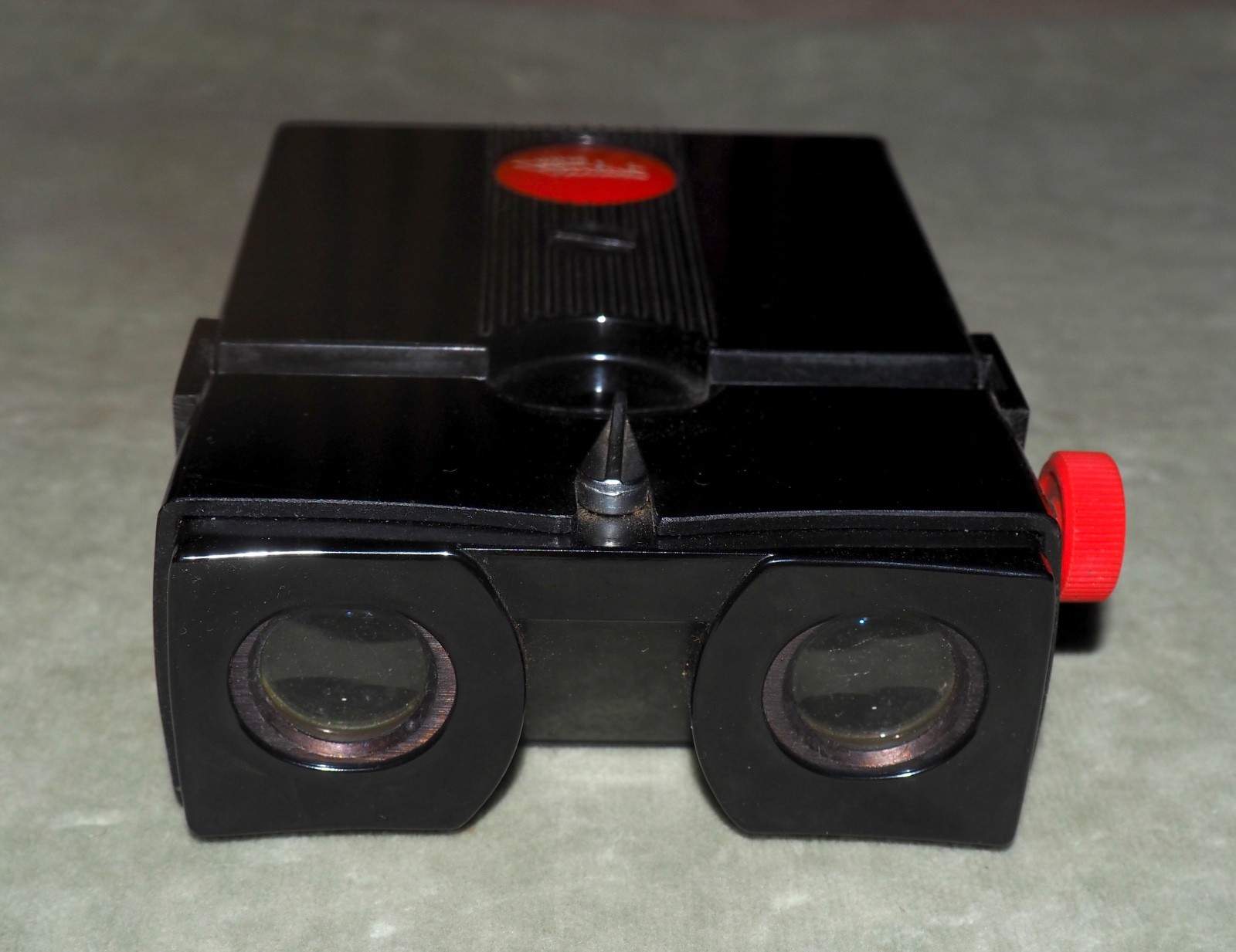 Vintage STEREO REALIST 3-D SLIDE VIEWER, ST-61 - Nice shape! Tested!