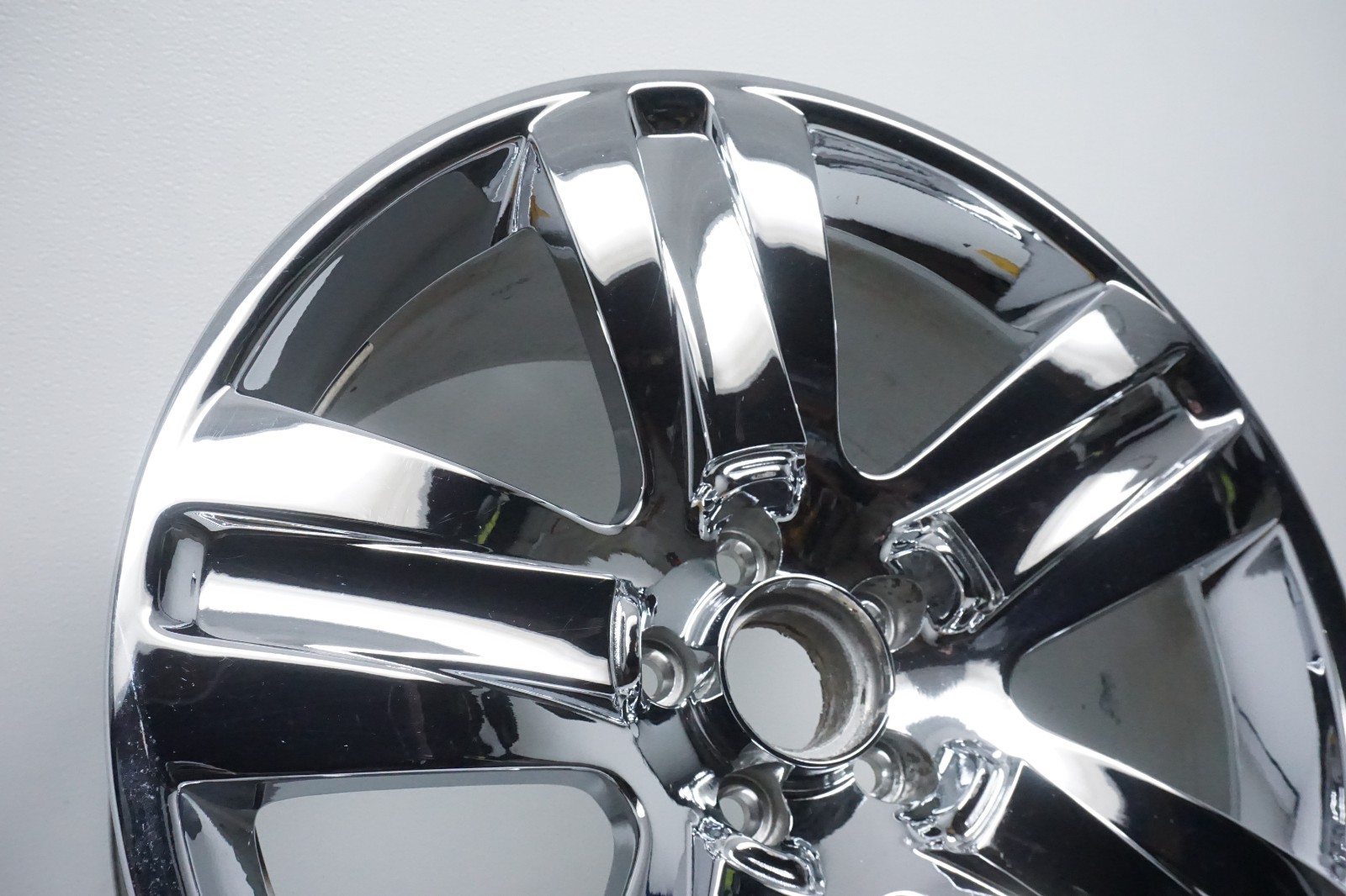 2006 - 2012 Bentley Continental GT 9Jx19H2 ET41 Wheel Rim Chrome 3W0601025AD OEM