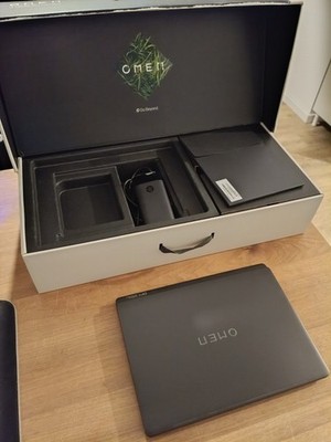 HP OMEN Transcend 14 Gaming Laptop Ultra9 185H, RTX 4070, 32 GB RAM, 2 TB, OLED