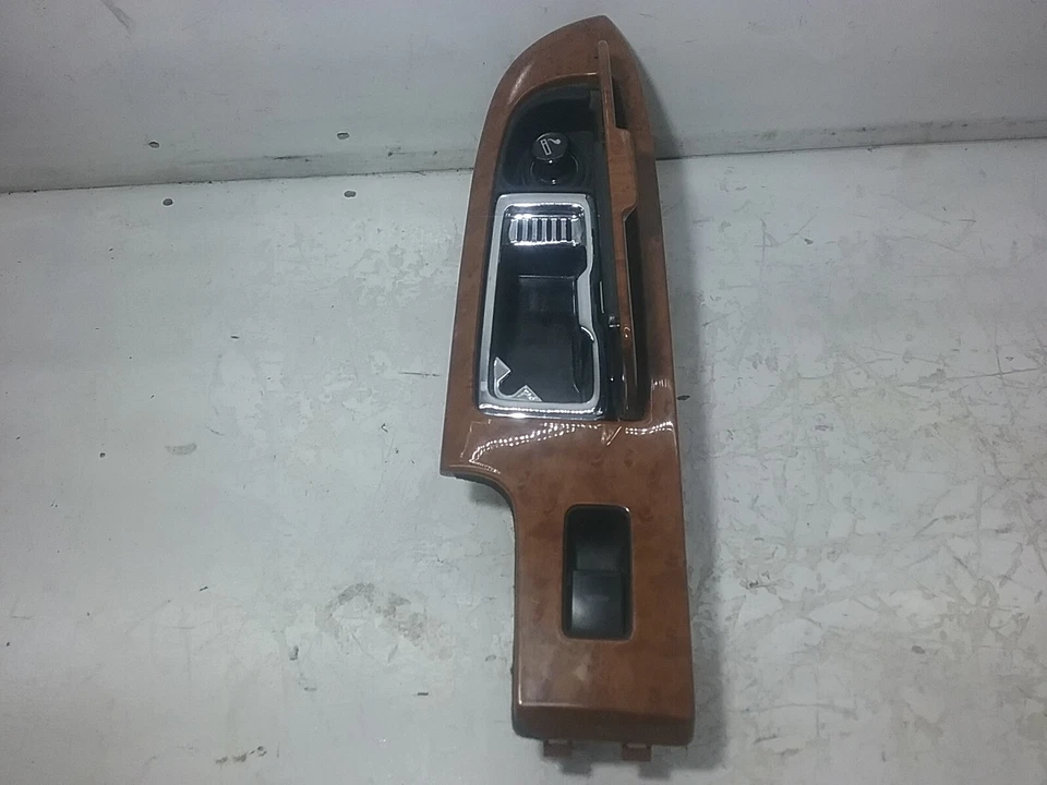 Interruptor ventana puerta trasera derecha Infiniti Q45 1997-2001 Astray 829606P000 (M129) Foto 2 de 4