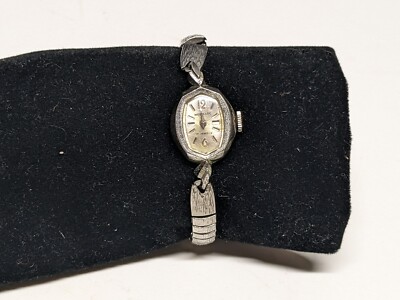 Women’s vintage Westclox mechanical winding watch Vintage Westclox Ladies Mechanical Watch 17 Jewels Silver  main image 3