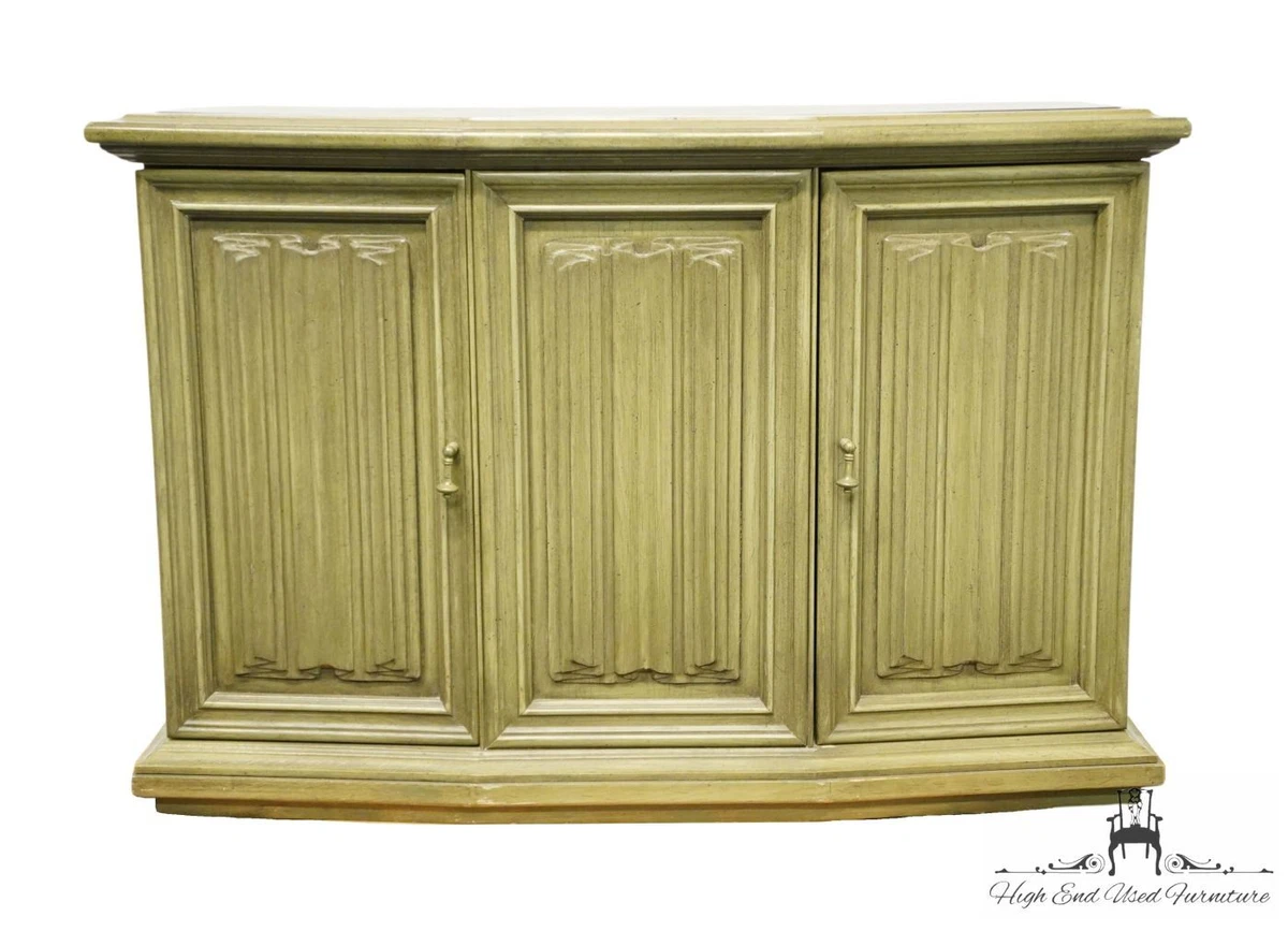 Green 2024 console cabinet