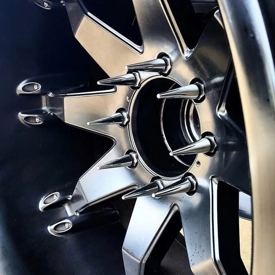 Metal Lugz 7206K8 Chrome Shank Seat Spiked Lug Nut Set Foto 3 de 4