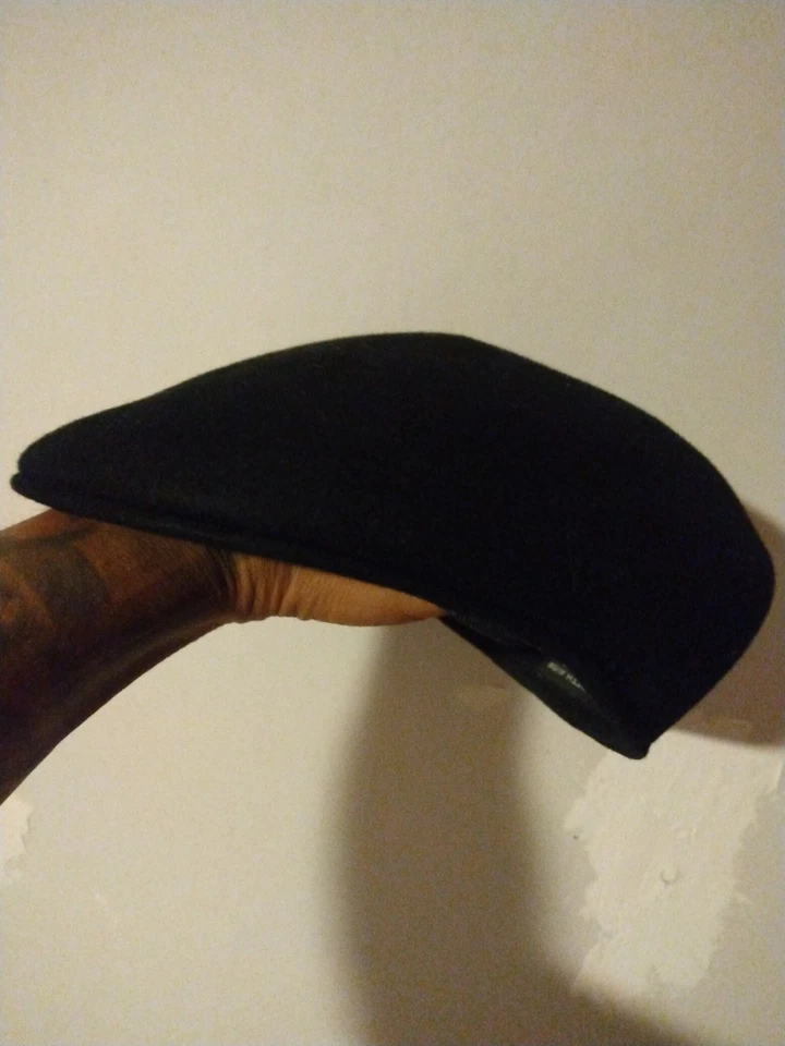 Chapéu boina feminino de cashmere estilo francês Quince. Preto. Macio. Novo com etiquetas. - Imagem 3 de 4