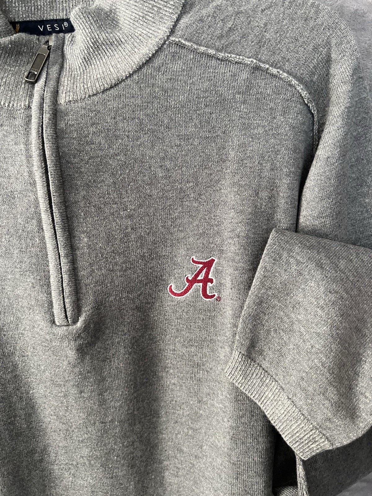 Alabama Crimson Tide Men’s Large Gray 1/4 Zip Pullover Sweater NWT