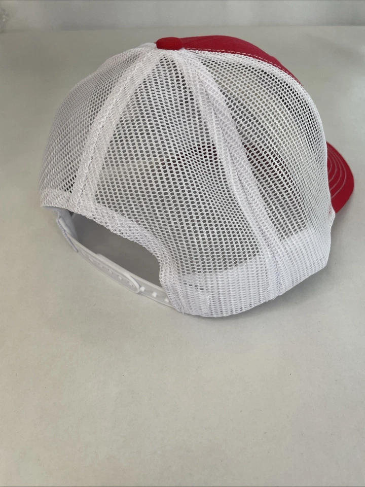 NUEVO Sombrero Dover Bluff Co Estilo Camionero Sombrero Cuero Pez Levantamiento Rojo/Blanco Foto 3 de 4