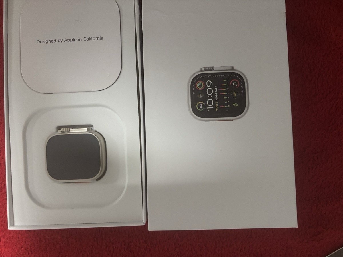Apple Watch Ultra 2 49mm Titanium Case Black Ocean Band A2987