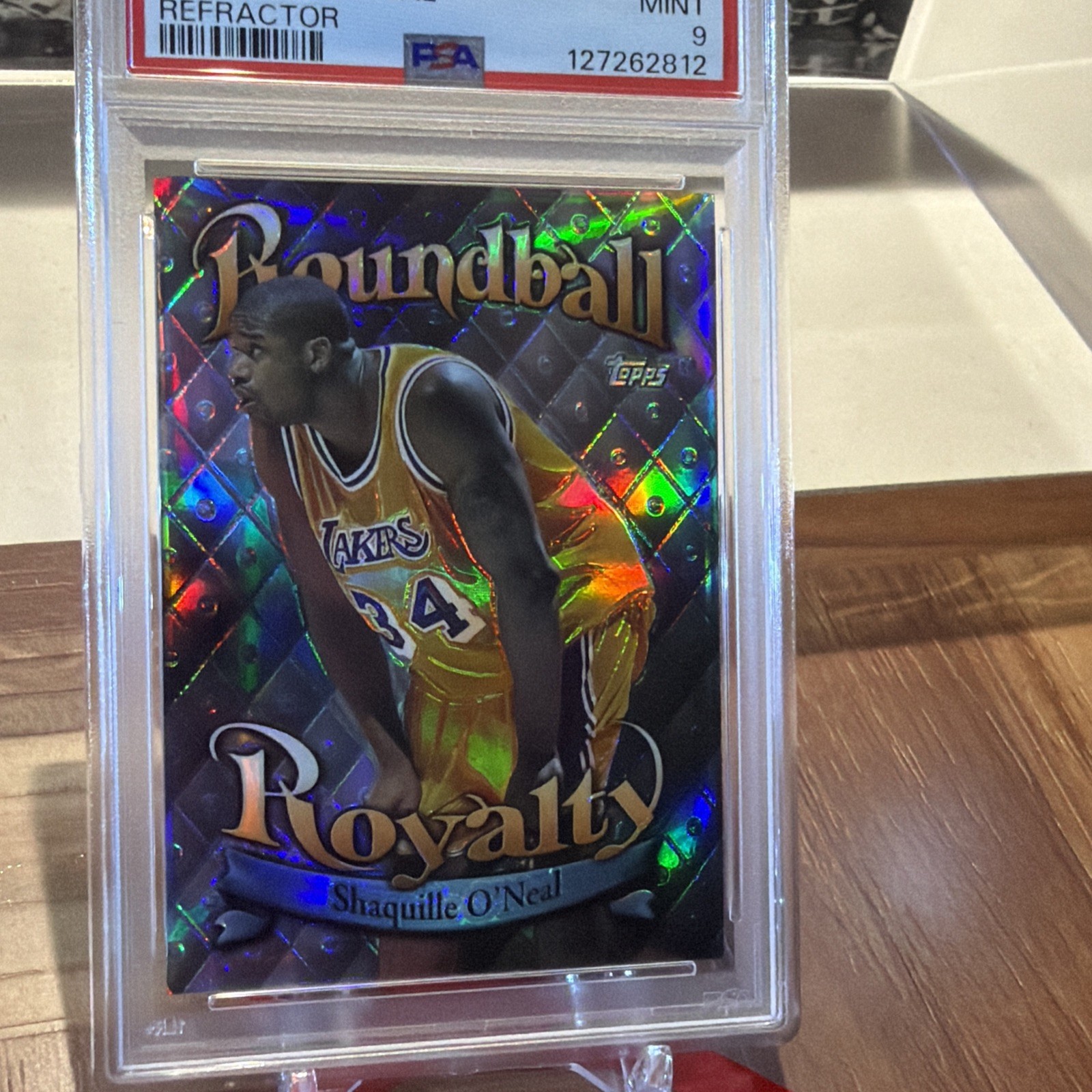 1998-99 Topps Roundball Royalty Shaquille O'Neal #R9 Refractor PSA 9 Mint view 4
