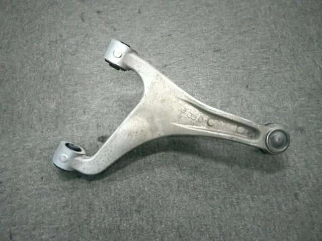 NISSAN Skyline Crossover Rear Right Upper Control Arm 555011BA0A [PA12733420] - Image 2 of 3