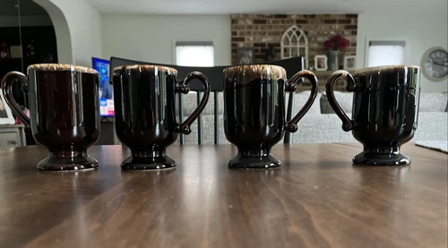 4 Vintage Pfaltzgraff Footed Pedestal Coffee Mugs Brown Drip Glaze Stoneware