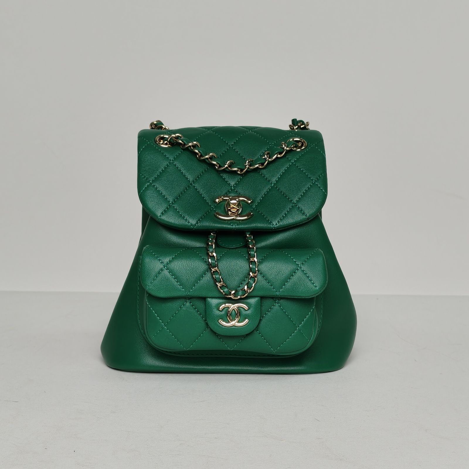 CHANEL Duma Drawstring Flap Backpack Single Pocke… - image 2