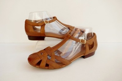CLARKS ''HENDERSON LUCK'' HELLBRAUNE FLACHE LEDER-SANDALEN MIT T-STEG GEWEBTEN RIEMEN UK 7 EU41 STD