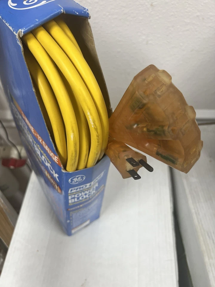 GE Outdoor Extension Cord 75 Ft with Lighted End - 3 Outlet Power Block - Image 3 of 3