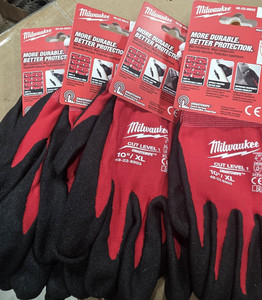 Milwaukee 48-22-8903 XL Nitrile Dipped Work Gloves Cut Level A1 Red/Black