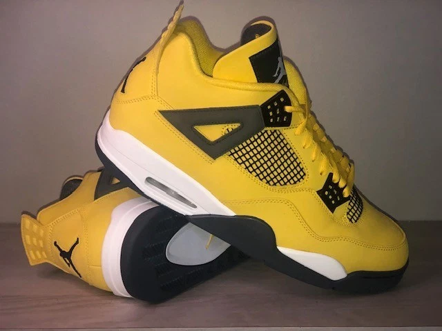 Talla 13 - Jordan 4 Retro Mid Lightning Foto 3 de 4