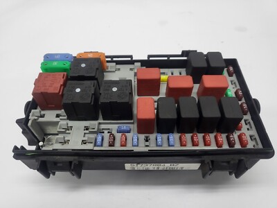 Fiat Punto 199 - Sicherungskasten Relaiskasten 51737884 (09)
