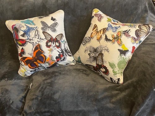 DESIGNERS GUILD BUTTERFLY GARDEN 1 PAIR OF 18" CUSHION COVERS STUNNING DESIGN - Picture 3 of 4