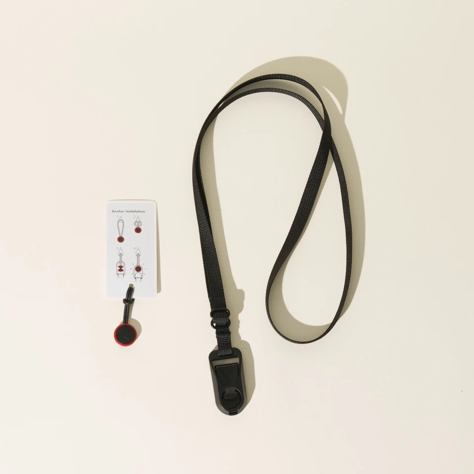 Correa de cámara ajustable delgada de 38" doble como correa de muñeca con ancla de diseño de pico Foto 4 de 4