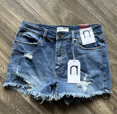 NWT Nature denim high-rise frayed jean shorts size L