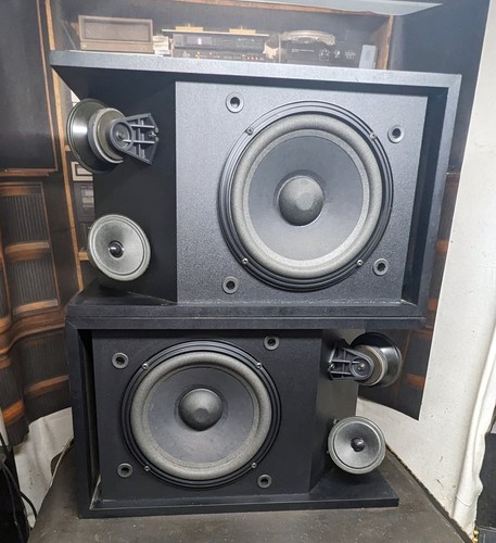 BOSE 301 Series III direct / reflecting speakers