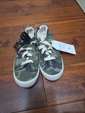 Time and Tru Women Scrunch Back Slip on Sneakers Size 6