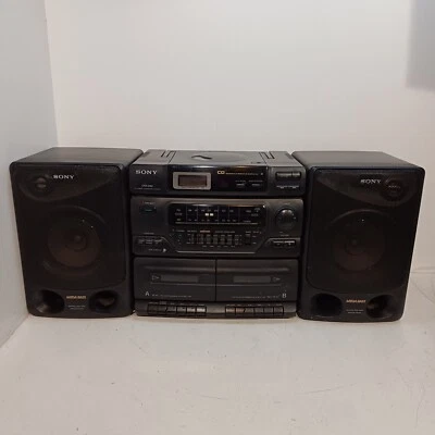 Sony CFD-560 Radio-Cassette-Recorder-CD BoomBox Mega-Bass *** NEEDS REPAIR - Photo 1/4