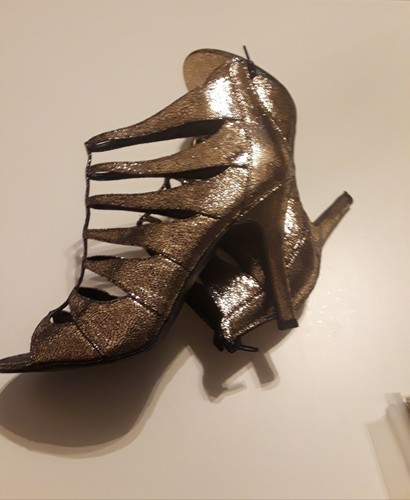 Lane Bryant Women Gold Black Heels Open 