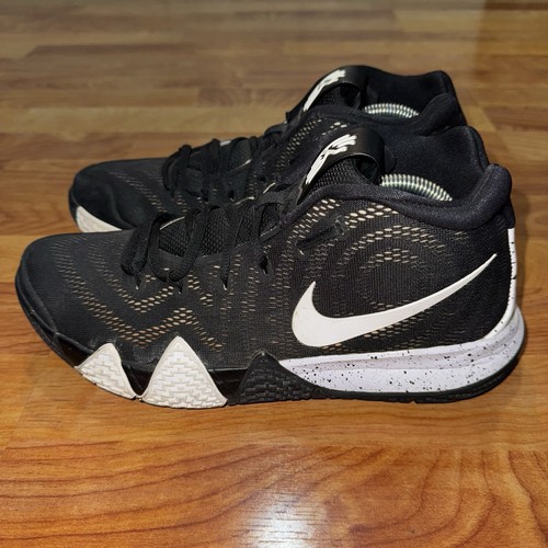 Nike Kyrie 4 Nero Bianco Stile AV2296-001, Scarpe da Basket Uomo Taglia 10.5 - Foto 2 di 10