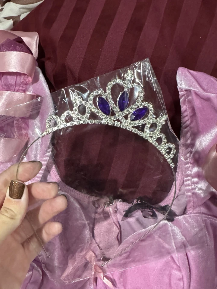 Disfraz Disney Rapunzel Talla S Adulto Nunca Usado con Etiquetas Y Corona Muñecas Kill Foto 3 de 4