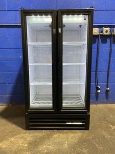 TRUE GDM-30-LD 2 GLASS DOOR REFRIGERATOR COOLER DISPLAY MERCHANDISER