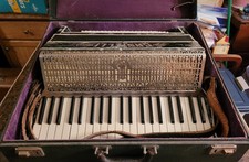 Vintage CASTELLI Model 3840 Mother Of Pearl Accordion W/Case Made In Italy
