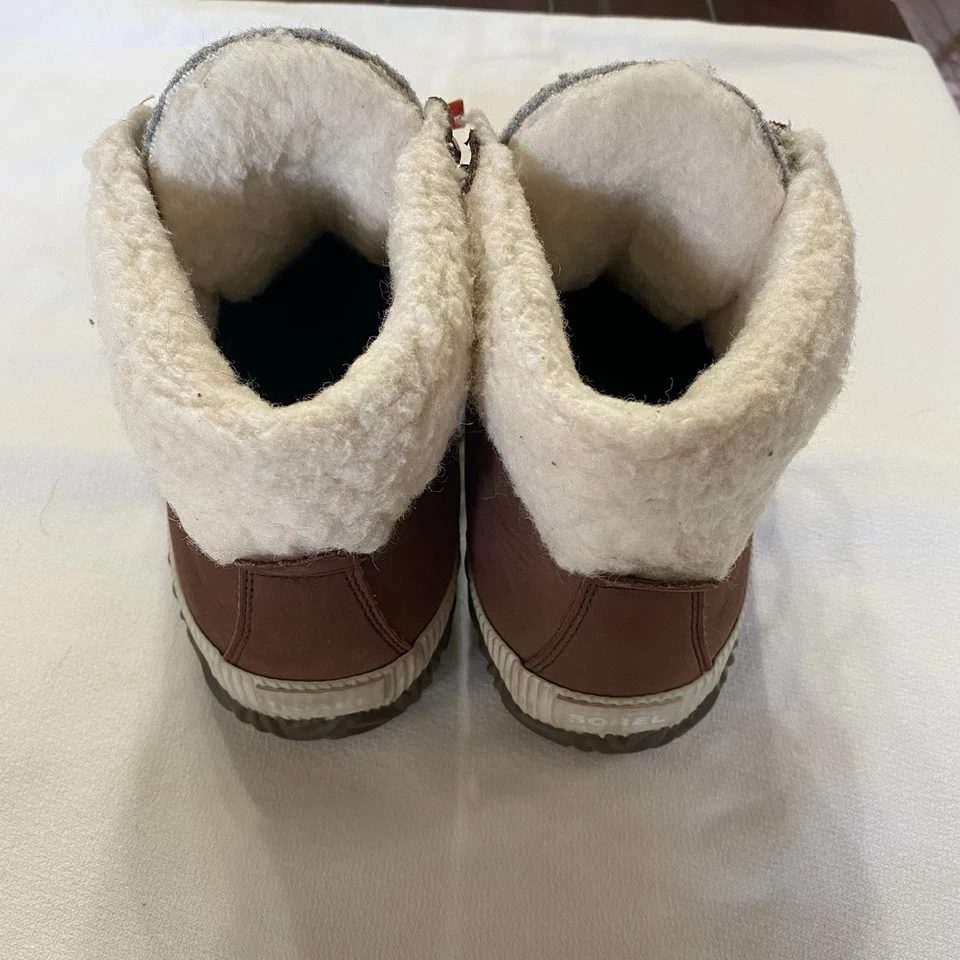 Sorel Waterproof Shearling Lined Leather Boots Size 10 Women’s - Image 2 of 4
