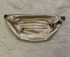 Parker Thatch Cross Your Heart Sling Bag Leather Platinum