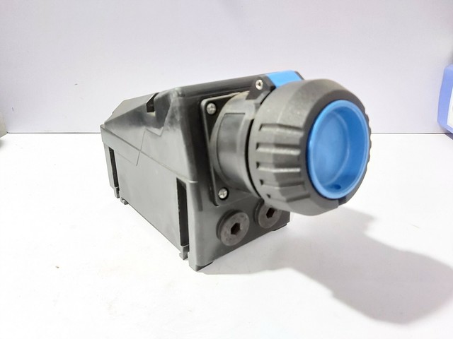 Предохранитель f1 6h 250v