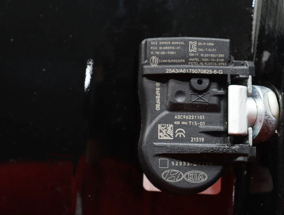 2018 - 2021 HYUNDAI KONA WHEEL RIM 17" 17x7.5J ET45 CENTER CAP & TPMS - Image 4 of 4