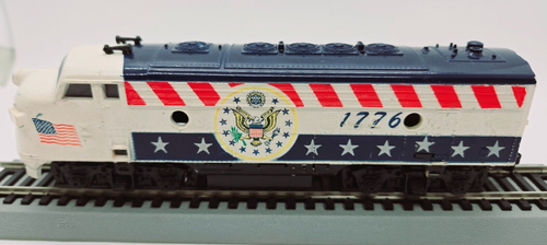 Life-Like HO Scale American 1776 Locomotive Train vintage
