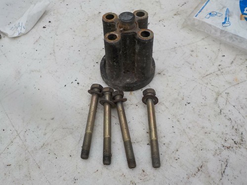 65 - 73 Mustang 2 7/16" Cooling Fan Spacer w/ Bolts 65 66 67 68 69 70 71 72 73 - 第 1/3 張圖片