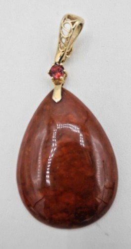 Chinese red jade pendant - Gem Chinese red jade pendant - Gem